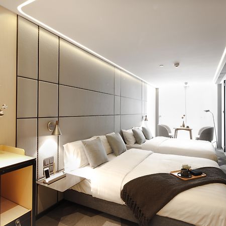 Hotel Ease Access Tsuen Wan Hongkong Buitenkant foto
