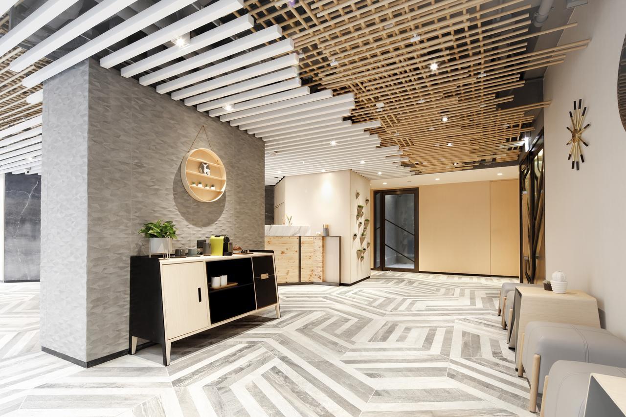 Hotel Ease Access Tsuen Wan Hongkong Buitenkant foto